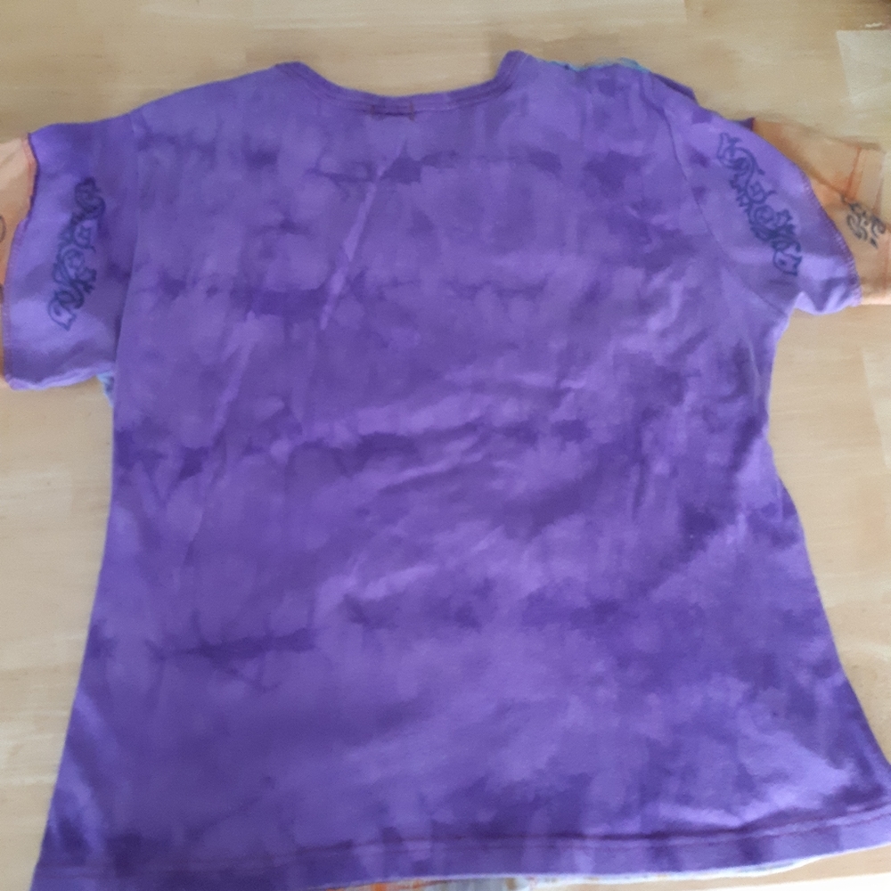 Tshirt - Picture 2 of 2